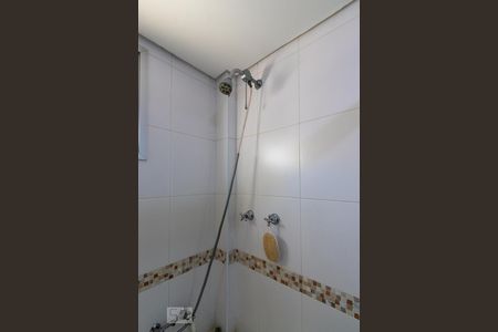 Apartamento à venda com 183m², 4 quartos e 3 vagas Apartamento à venda com 183m², 4 quartos e 3 vagasChuveiro Suíte 1