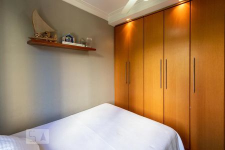 Apartamento à venda com 183m², 4 quartos e 3 vagas Apartamento à venda com 183m², 4 quartos e 3 vagasQuarto 1