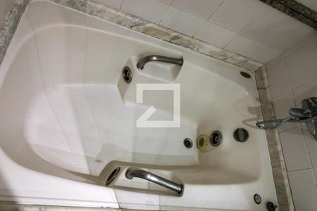 Apartamento para alugar com 65m², 2 quartos e 1 vaga Apartamento para alugar com 65m², 2 quartos e 1 vagaBanheiro da Suíte