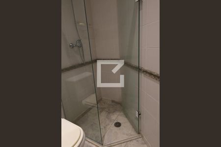 Apartamento para alugar com 65m², 2 quartos e 1 vagaBanheiro do corredor