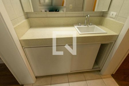 Lavabo de apartamento para alugar com 3 quartos, 127m² em Vila Izabel, Curitiba