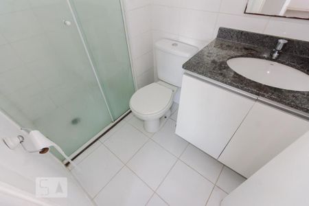 Banheiro da Suíte 1 de apartamento para alugar com 2 quartos, 73m² em Carandiru, São Paulo