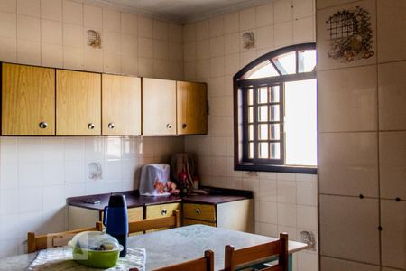 Casa à venda com 204m², 4 quartos e 2 vagasCozinha