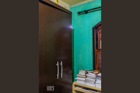 Casa à venda com 204m², 4 quartos e 2 vagasQuarto 2 