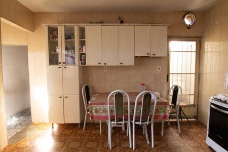 Casa à venda com 120m², 2 quartos e 2 vagasCozinha