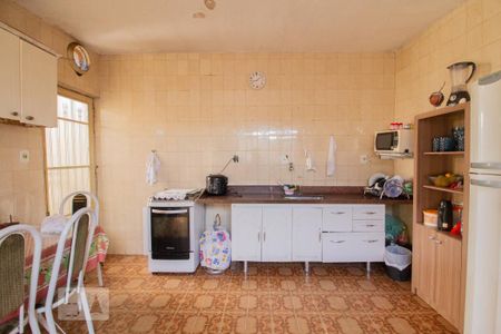 Casa à venda com 120m², 2 quartos e 2 vagasCozinha