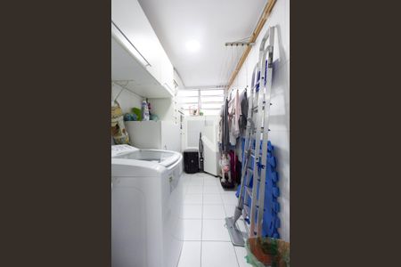 Apartamento à venda com 80m², 2 quartos e 1 vaga Apartamento à venda com 80m², 2 quartos e 1 vagaÁrea de Serviço