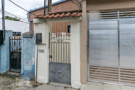 Casa à venda com 40m², 1 quarto e sem vaga Casa à venda com 40m², 1 quarto e sem vagaFachada