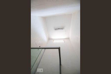 Casa para alugar com 70m², 2 quartos e 2 vagas Casa para alugar com 70m², 2 quartos e 2 vagasBanheiro