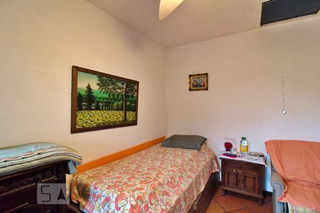 Casa à venda com 436m², 4 quartos e 5 vagas Casa à venda com 436m², 4 quartos e 5 vagasEdícula