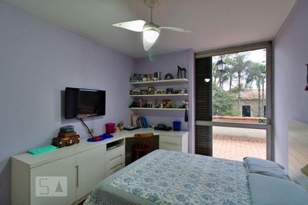 Casa à venda com 436m², 4 quartos e 5 vagas Casa à venda com 436m², 4 quartos e 5 vagasQuarto 3