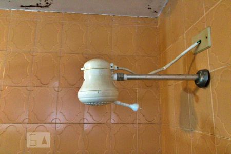 Casa à venda com 436m², 4 quartos e 5 vagas Casa à venda com 436m², 4 quartos e 5 vagasBanheiro da Suíte