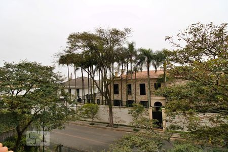 Casa à venda com 436m², 4 quartos e 5 vagas Casa à venda com 436m², 4 quartos e 5 vagasVista do Quarto 3