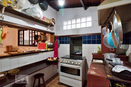 Casa à venda com 436m², 4 quartos e 5 vagas Casa à venda com 436m², 4 quartos e 5 vagasCozinha