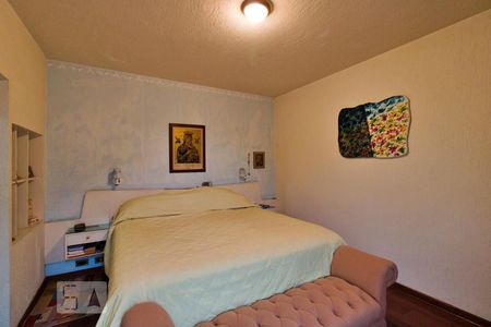 Casa à venda com 436m², 4 quartos e 5 vagas Casa à venda com 436m², 4 quartos e 5 vagasSuíte