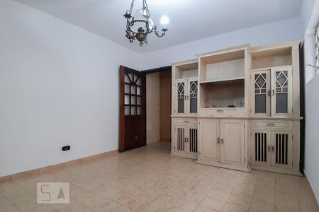 Casa à venda com 130m², 2 quartos e 2 vagas Casa à venda com 130m², 2 quartos e 2 vagasCopa