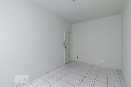 Sala de apartamento para alugar com 1 quarto, 50m² em Olaria, Rio de Janeiro