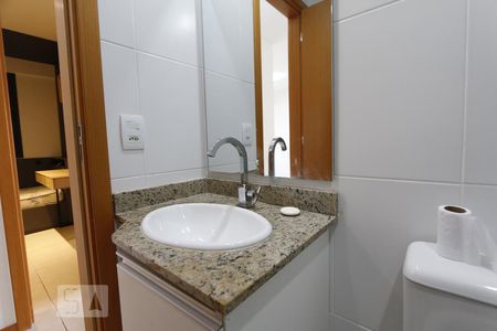 Banheiro de apartamento à venda com 3 quartos, 90m² em Jacarepaguá, Rio de Janeiro