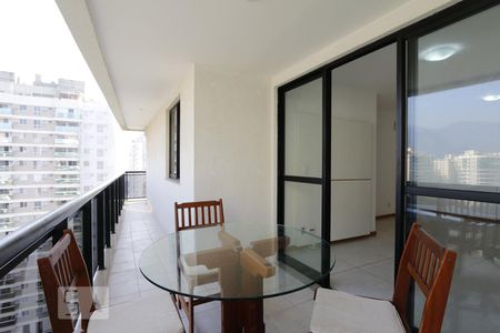 Apartamento à venda com 90m², 3 quartos e 2 vagasVaranda da Sala