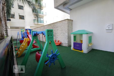 Apartamento à venda com 90m², 3 quartos e 2 vagasÁrea Comum - Playground