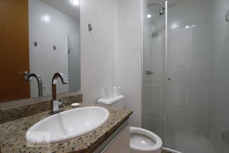 Banheiro de apartamento à venda com 3 quartos, 90m² em Jacarepaguá, Rio de Janeiro