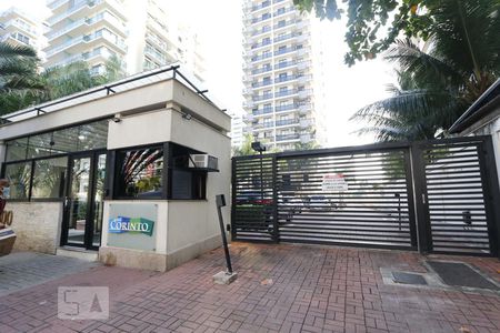 Apartamento à venda com 90m², 3 quartos e 2 vagasFachada e portaria