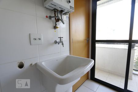 Apartamento à venda com 90m², 3 quartos e 2 vagasDetalhe da area de serviço