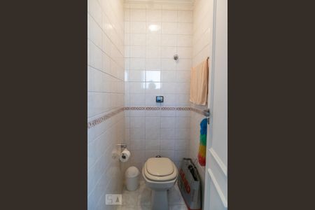 Apartamento à venda com 100m², 3 quartos e 3 vagas Apartamento à venda com 100m², 3 quartos e 3 vagasBanheiro de serviço