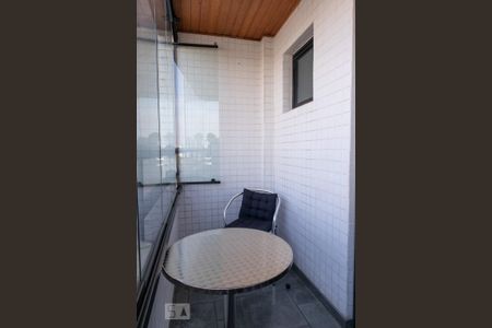 Apartamento à venda com 100m², 3 quartos e 3 vagas Apartamento à venda com 100m², 3 quartos e 3 vagasVaranda da suíte