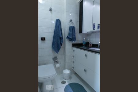 Apartamento à venda com 100m², 3 quartos e 3 vagas Apartamento à venda com 100m², 3 quartos e 3 vagasBanheiro da suíte