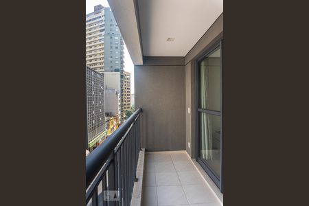 Varanda de kitnet/studio à venda com 1 quarto, 35m² em Bela Vista, São Paulo