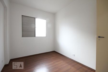 Quarto 1 de apartamento para alugar com 2 quartos, 65m² em Vila Moraes, São Paulo