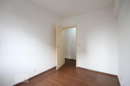 Quarto 1 de apartamento para alugar com 2 quartos, 65m² em Vila Moraes, São Paulo