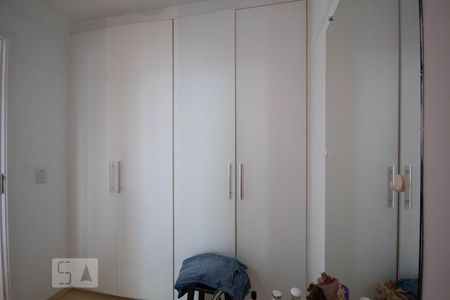 Apartamento à venda com 106m², 3 quartos e 2 vagas Apartamento à venda com 106m², 3 quartos e 2 vagasCloset da Suíte 1