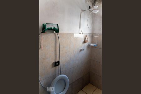 Casa à venda com 100m², 2 quartos e sem vaga Casa à venda com 100m², 2 quartos e sem vagaBanheiro