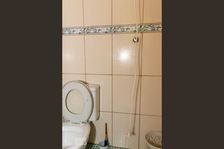 Casa à venda com 140m², 4 quartos e 3 vagasBanheiro de Serviço