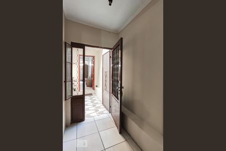 Casa à venda com 150m², 4 quartos e sem vaga Casa à venda com 150m², 4 quartos e sem vagaCorredor de Serviço
