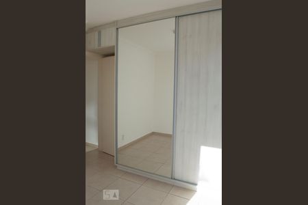 Quarto de apartamento para alugar com 1 quarto, 50m² em Presidente Roosevelt, Uberlândia