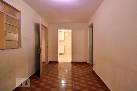 Casa à venda com 167m², 3 quartos e 3 vagasSala - Casa Fundos