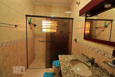 Casa à venda com 167m², 3 quartos e 3 vagasBanheiro