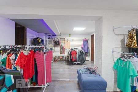 Casa à venda com 450m², 4 quartos e 4 vagasQuarto subsolo