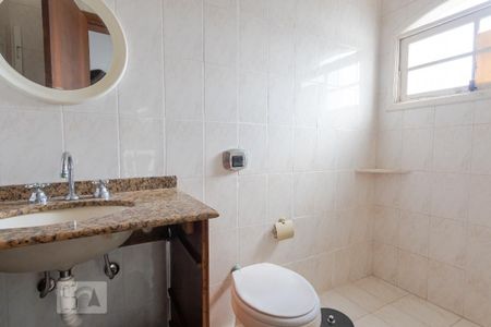 Casa à venda com 450m², 4 quartos e 4 vagasBanheiro da Suite 1