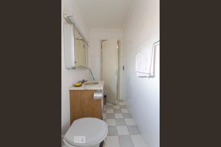 Casa à venda com 450m², 4 quartos e 4 vagasBanheiro 2