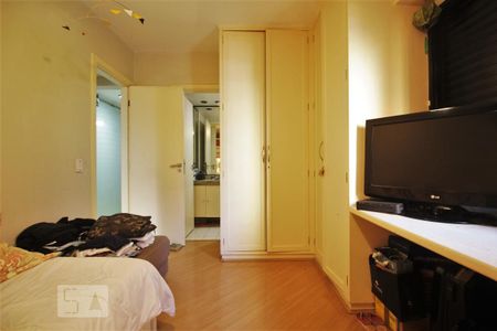 Apartamento à venda com 203m², 4 quartos e 4 vagasSuíte 1