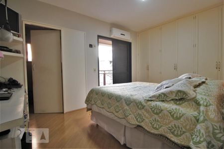 Apartamento à venda com 203m², 4 quartos e 4 vagasSuíte 2