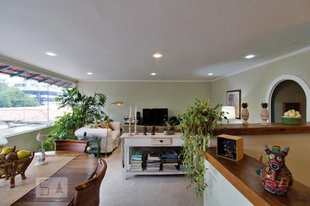 Casa à venda com 350m², 3 quartos e 4 vagas Casa à venda com 350m², 3 quartos e 4 vagasSala Intima
