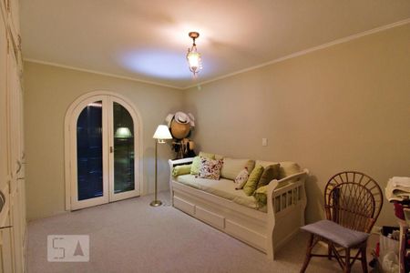 Casa à venda com 350m², 3 quartos e 4 vagas Casa à venda com 350m², 3 quartos e 4 vagasQuarto 3