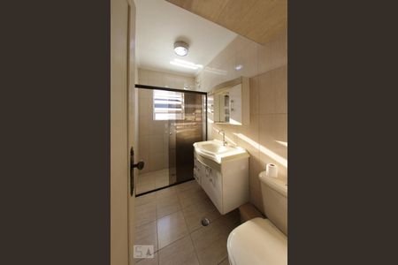 Casa à venda com 225m², 4 quartos e 2 vagasBanheiro 1