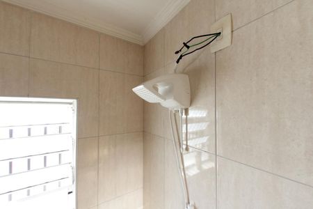 Casa à venda com 225m², 4 quartos e 2 vagasBanheiro 2 - chuveiro