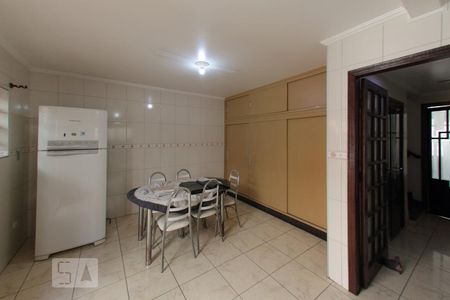 Casa à venda com 225m², 4 quartos e 2 vagasCozinha
